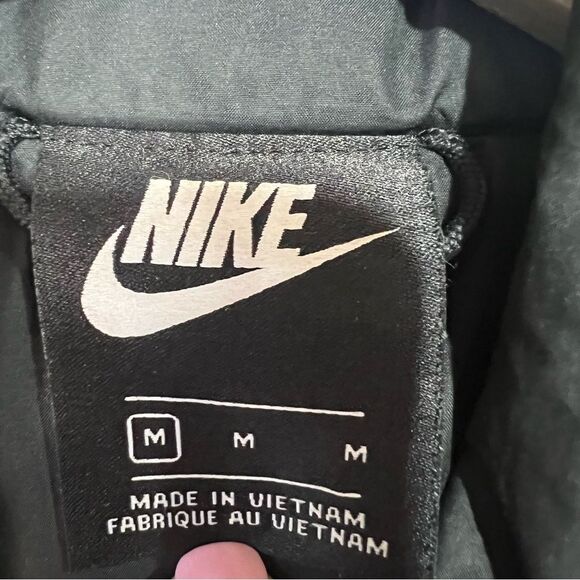 Nike Graphic Bomber Jacket Mens Medium Black/Green Zip Windbreaker - Picture 6 of 13